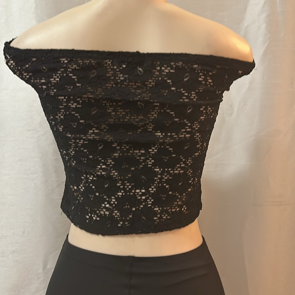 Yabes Black lace Small Sleeveless Top - Picture 2 of 2